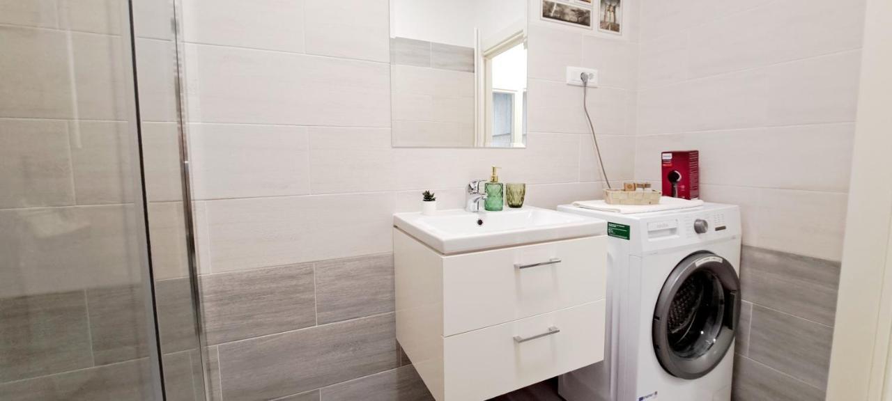 Relax Home Apartment Q Iasi Extérieur photo
